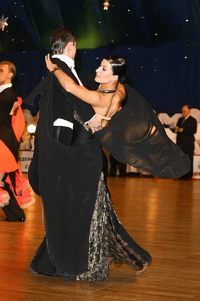 2_5449890448640338802